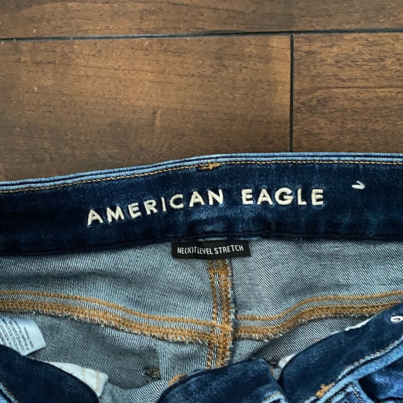 American Eagle Curvy Stretchy High Rise Jeans - Picture 2 of 7